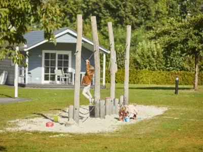 4 persoons Leistert Lodge Buiten 22