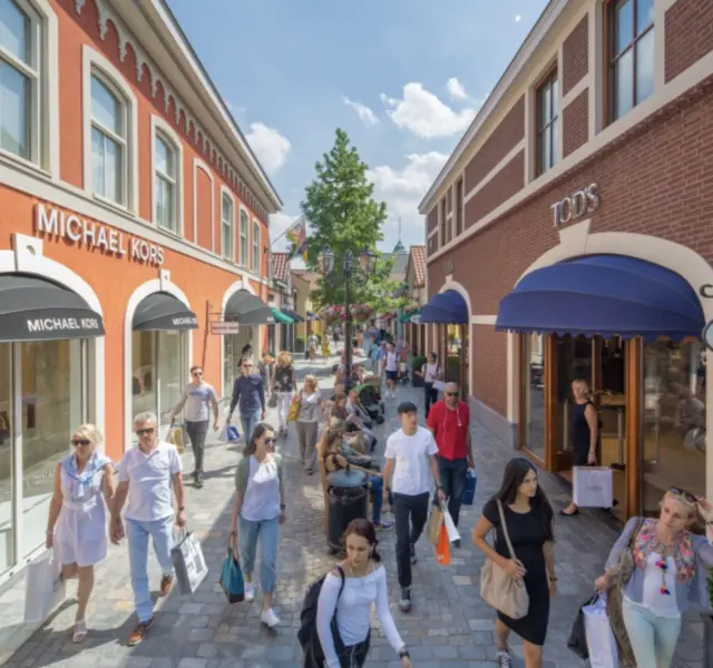 Designer outlet